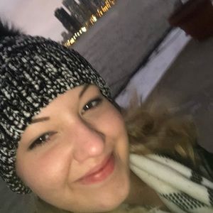 Meet your Posher, Nikki